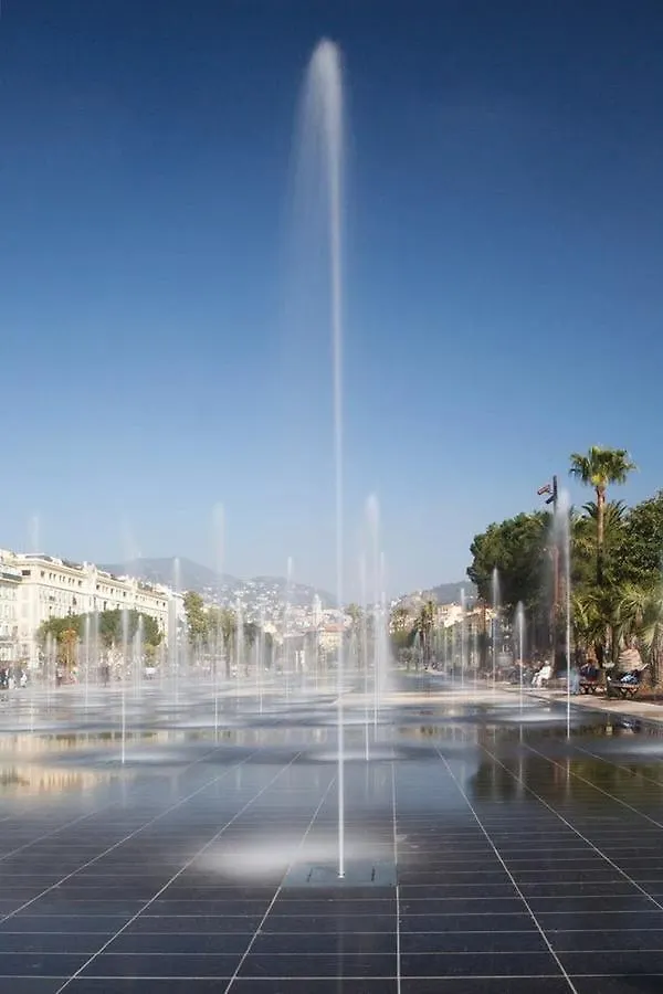 Le Prefecture - Luxueux F3 En Duplex, Ascenseur, Coeur Vieux-Nice Apartment 0*, Nice France